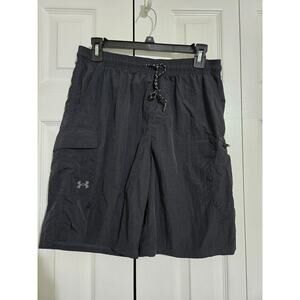 Under armour youth x large boys black crinkle shorts
